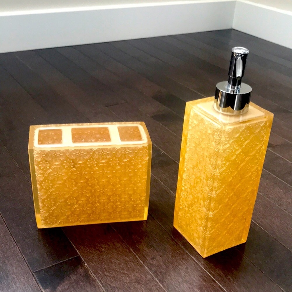 Bath hand soap and toothbrush holder set